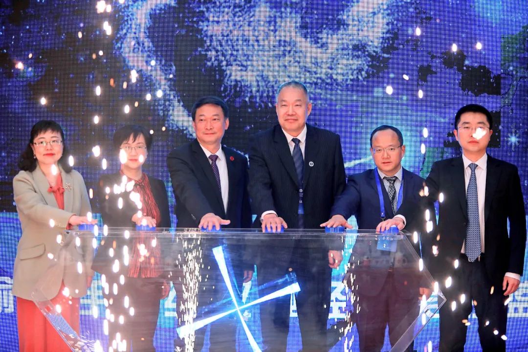 荣誉 | 首届川渝高校体育产业联盟大会召开 ， 辣椒视频入选“川渝高校体育联盟战略合作单位”